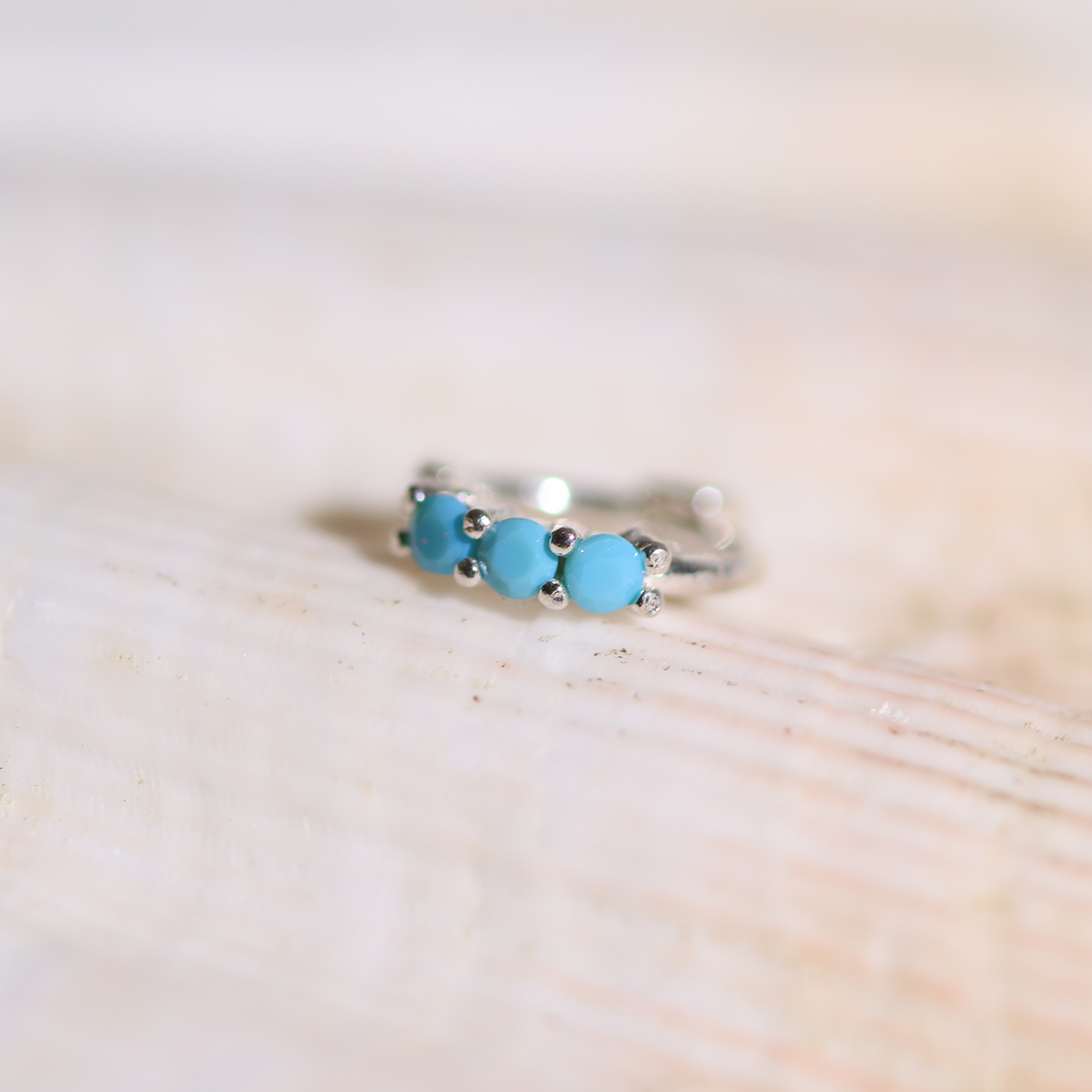 Pendientes de aro con triple gema. 3 VARIEDADES DE DISTINTAS GEMAS ELIGE LA TUYA